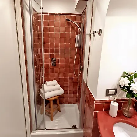 Mansarda Azzurra, 8 Min Dal Mare, 3 Min Dall'ospedale Pediatrico * Genua