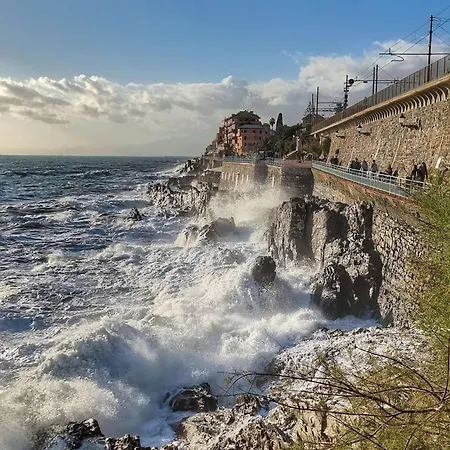 Mansarda Azzurra, 8 Min Dal Mare, 3 Min Dall'ospedale Pediatrico Apartament Genua