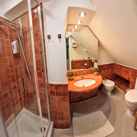 Mansarda Azzurra, 8 Min Dal Mare, 3 Min Dall'ospedale Pediatrico Apartament