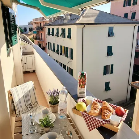 Mansarda Azzurra, 8 Min Dal Mare, 3 Min Dall'ospedale Pediatrico Genua