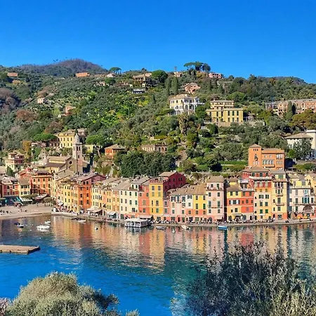 Apartment Mansarda Azzurra A 3 Min Dall'ospedale Pediatrico Genua
