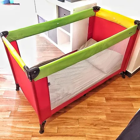 公寓 Mansarda Azzurra, 8 Min Dal Mare, 3 Min Dall'ospedale Pediatrico 热那亚